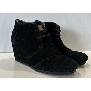 TOMS Boots Womens 8 Desert Bootie Black Suede Wedge Heel Lace Up Comfort Ankle